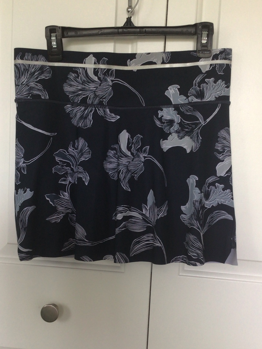 Athleta skort, navy with white floral pattern, medium